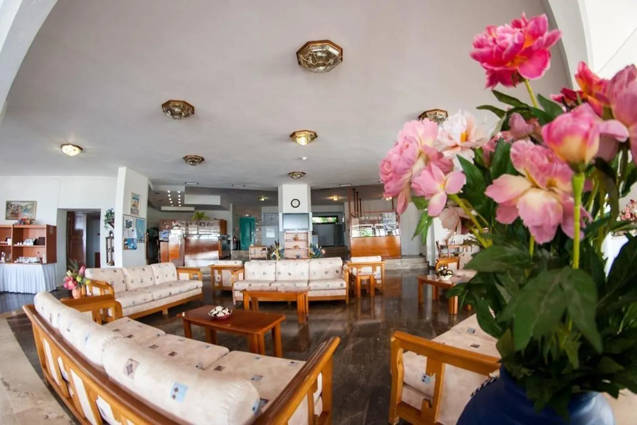 Karavados Beach Hotel Ελλάδα
