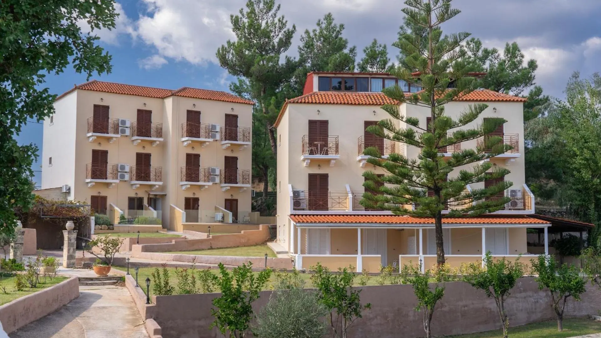 Karavados Beach Hotel