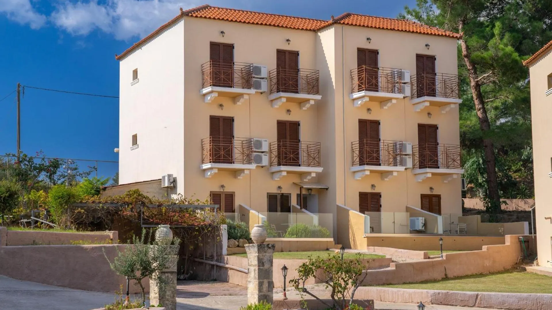 Karavados Beach Hotel