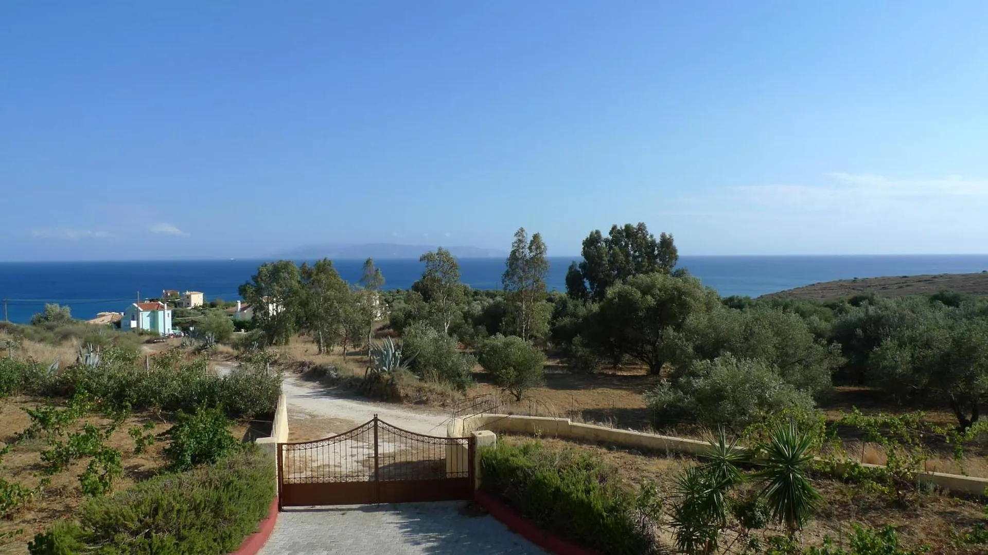 Karavados Beach Hotel